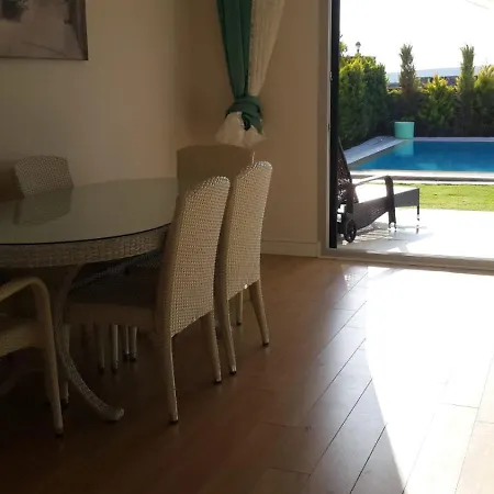 Reisdere Villa *